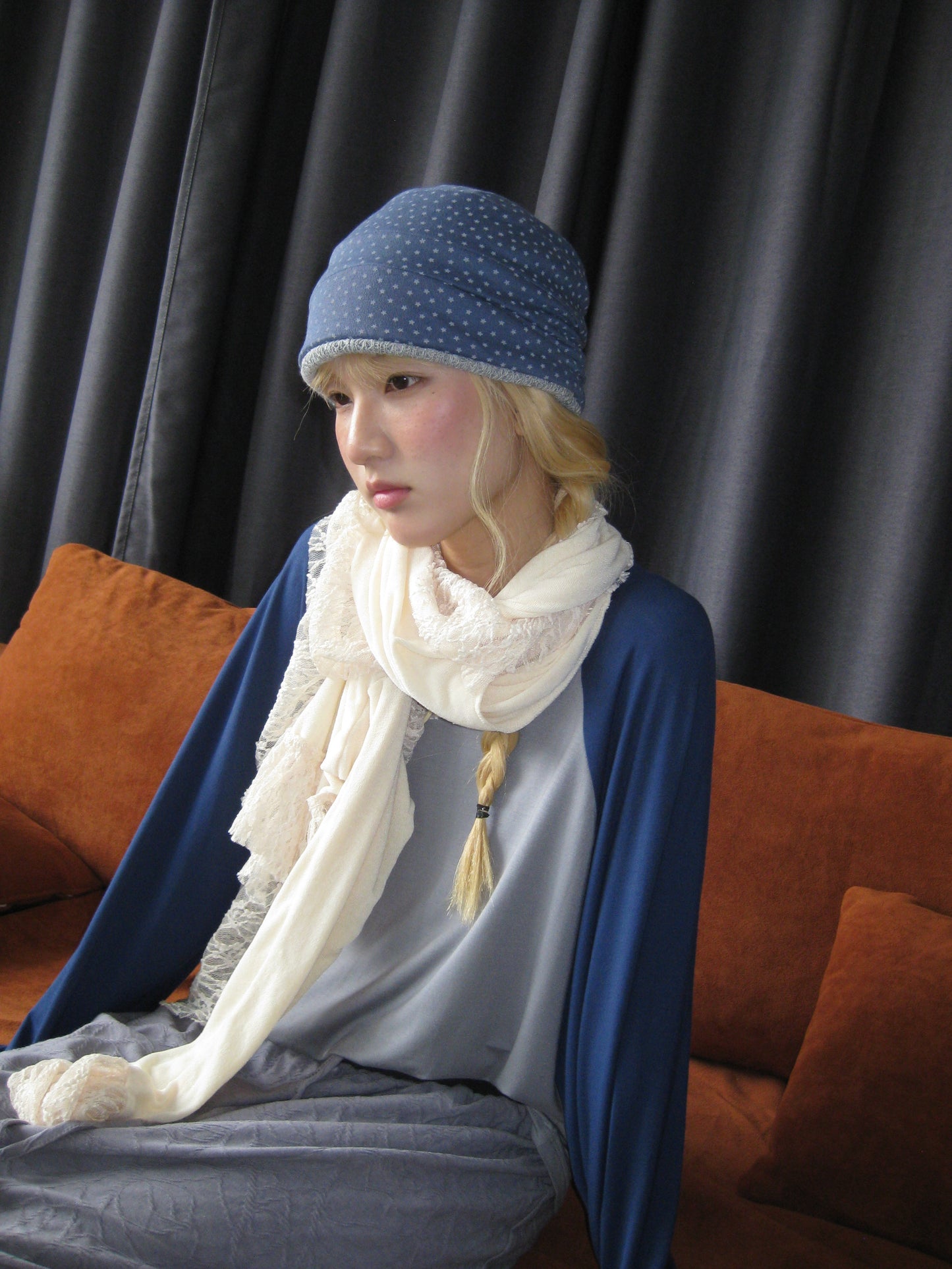 Loose-fitting patchwork long-sleeved top