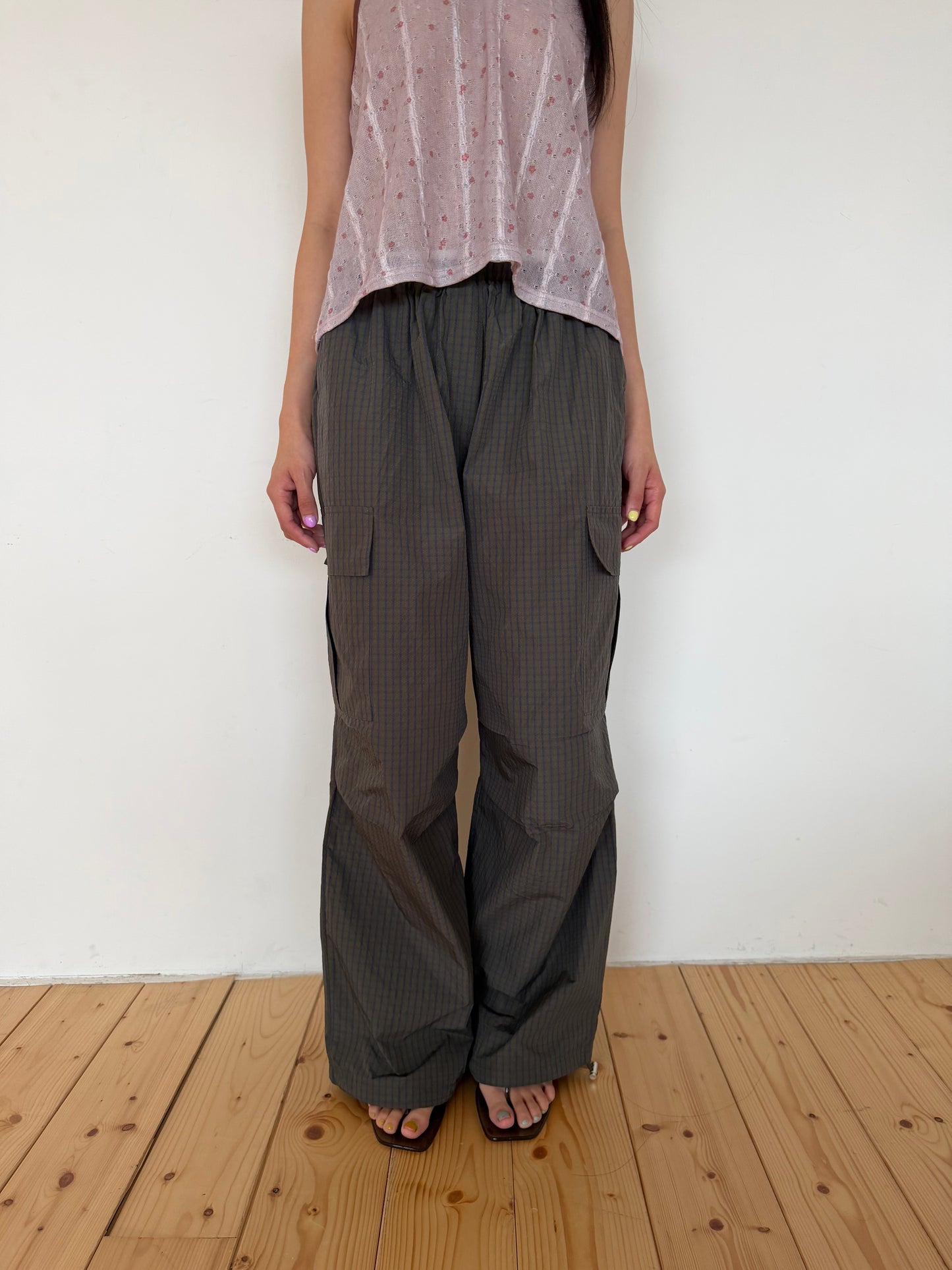 Layered Waist Grid Cargo Pants