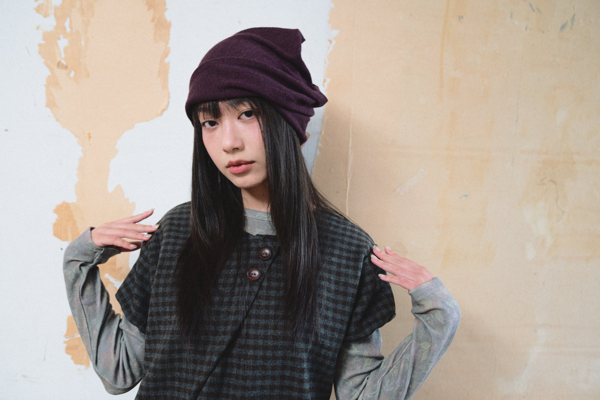 Collared button knit hat