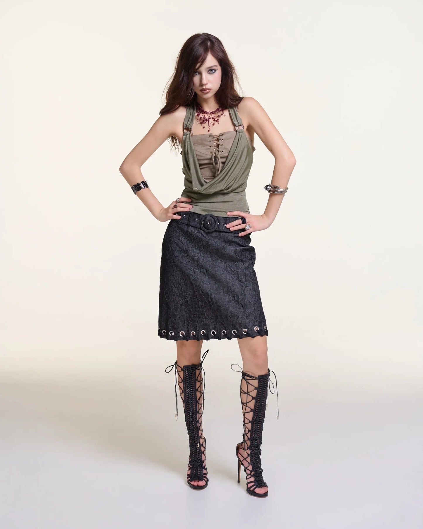into.eight LOOP TOP