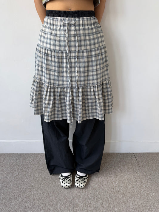 Checkered layered pleated skirt