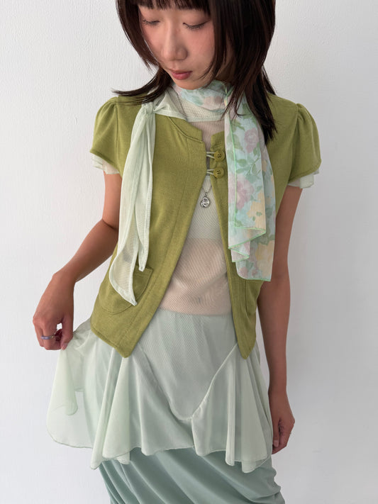 Button-down shoulder pocket top