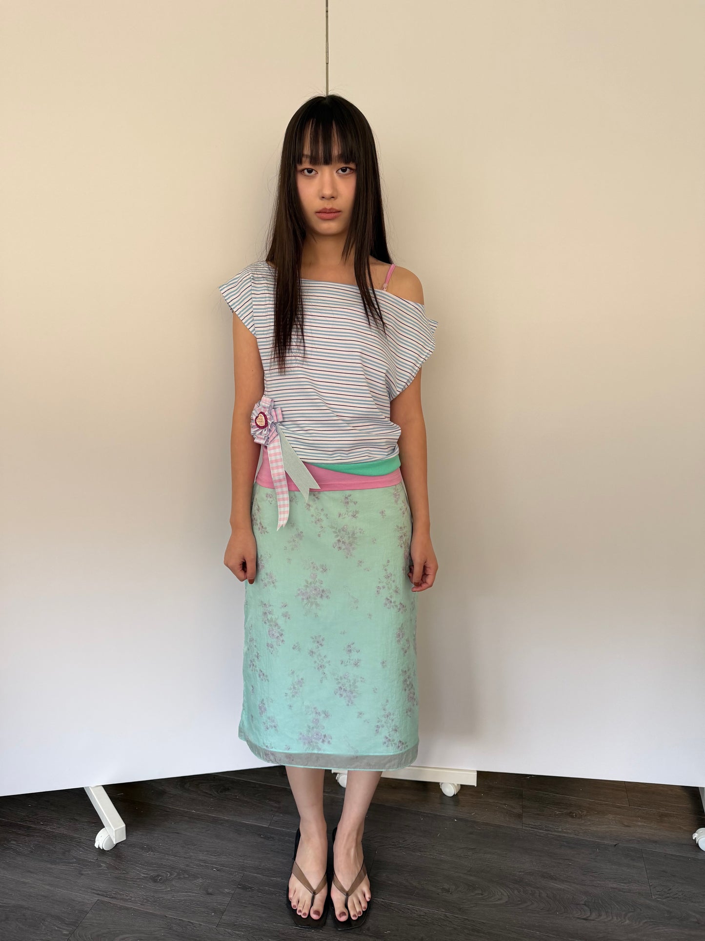 Sheer floral straight skirt