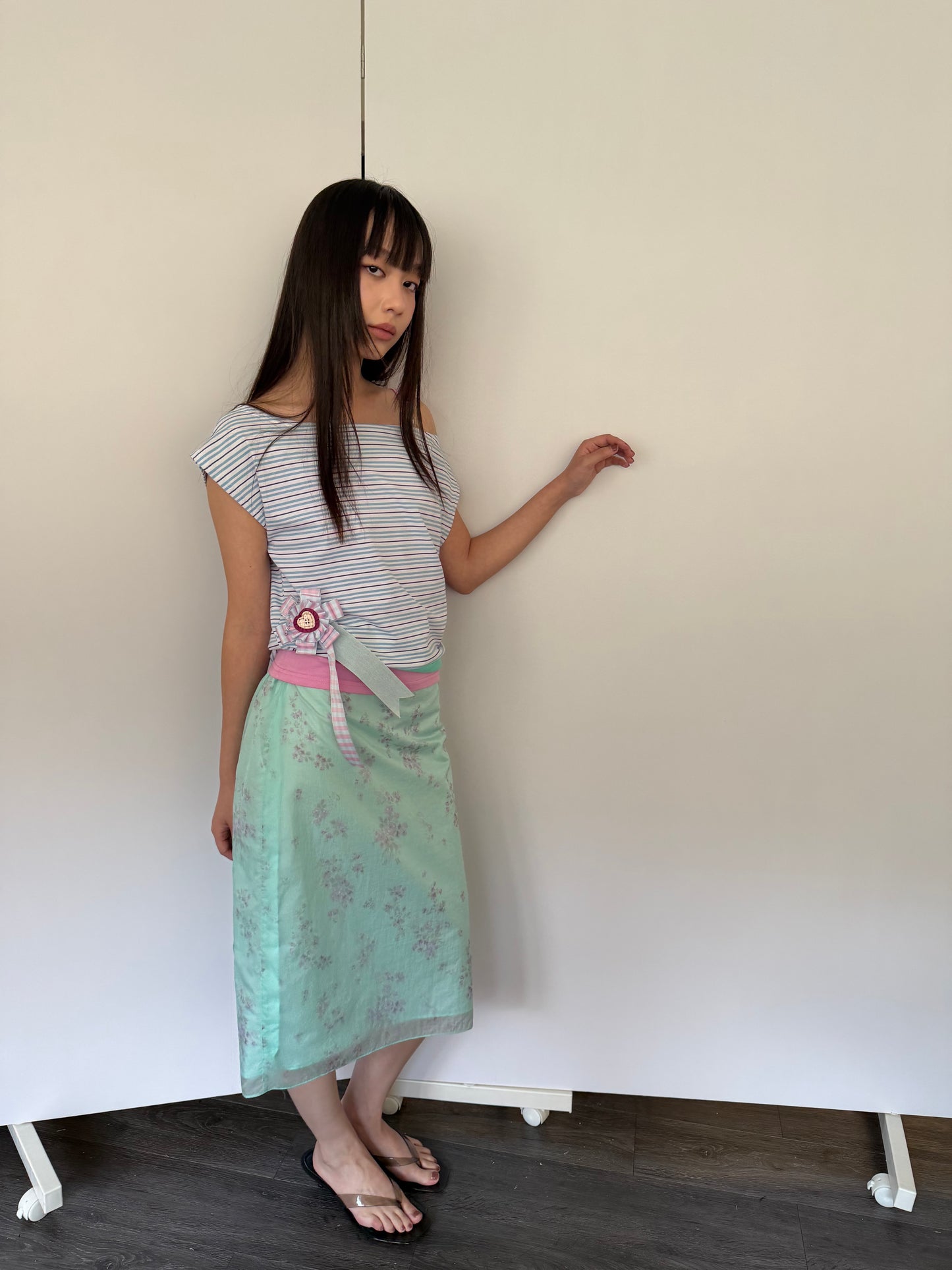 Sheer floral straight skirt