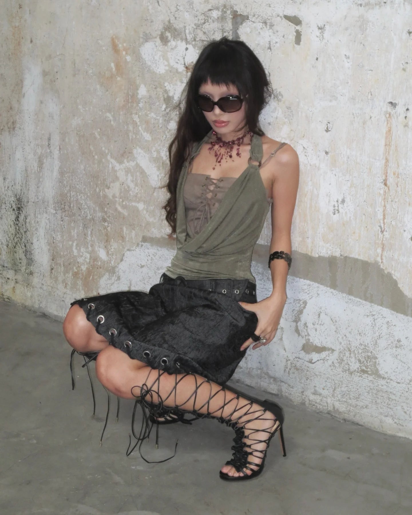 into.eight LOOP TOP