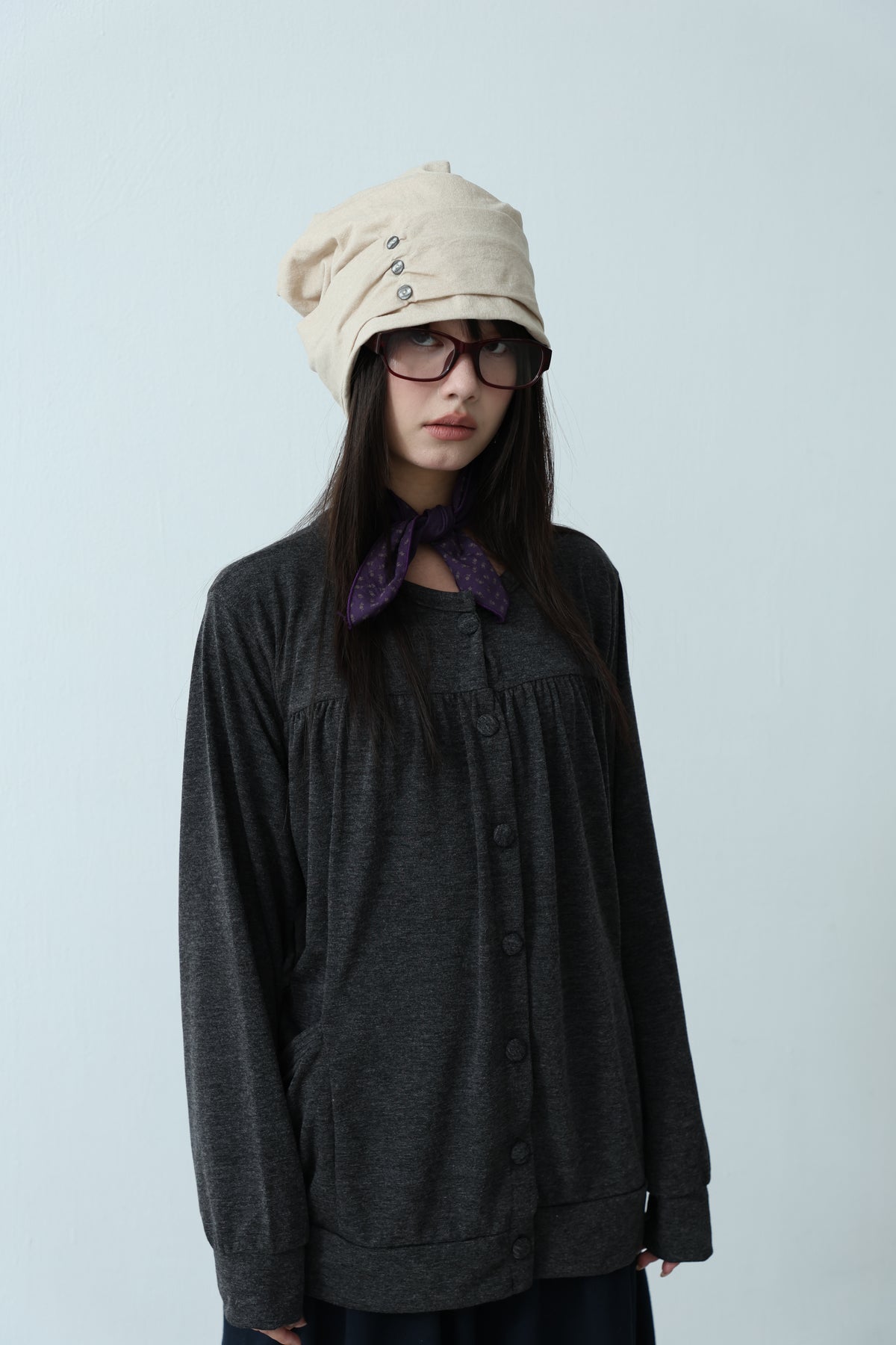 Open collar with bow and bow