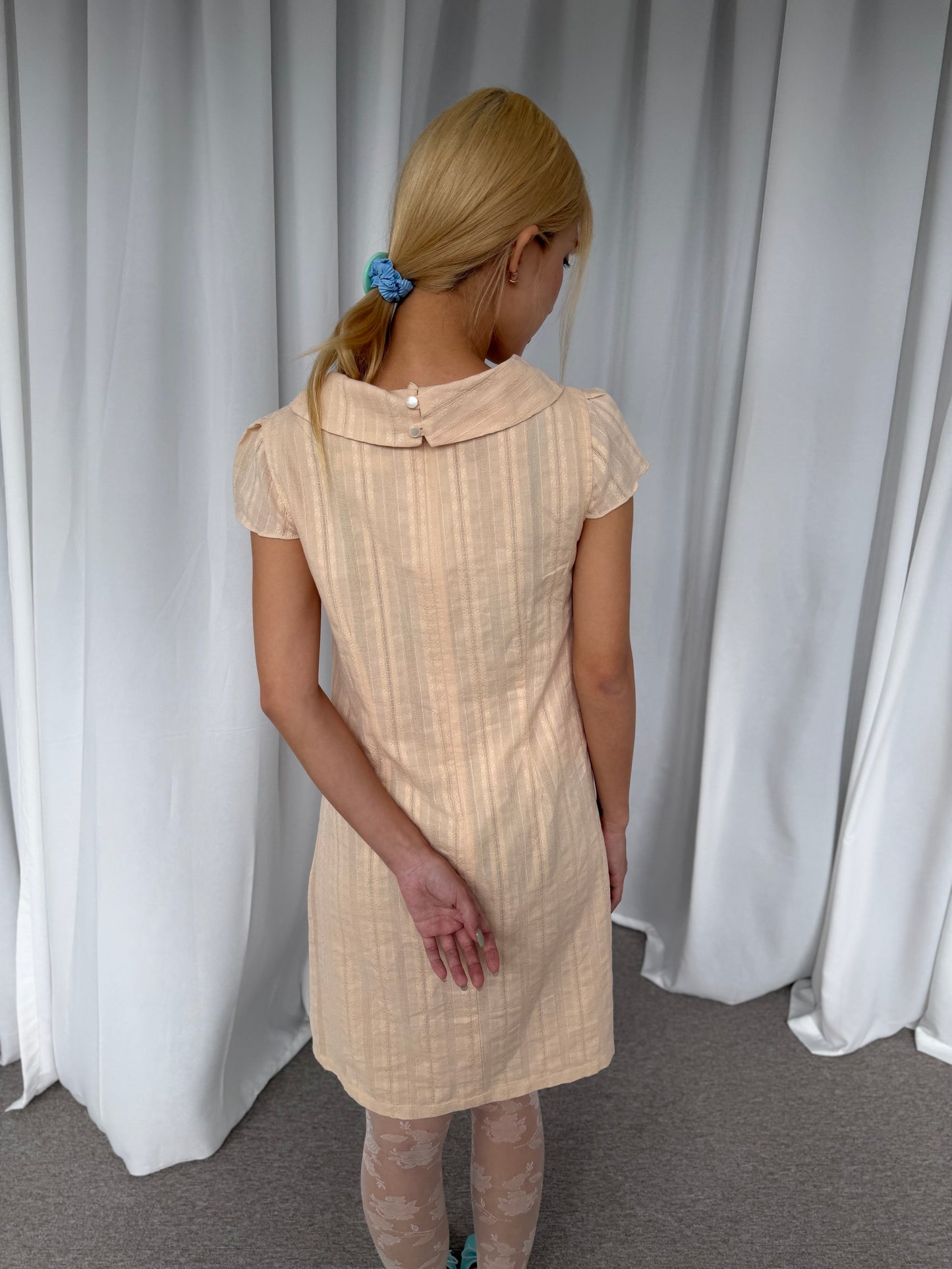 Lace-embossed collared dress