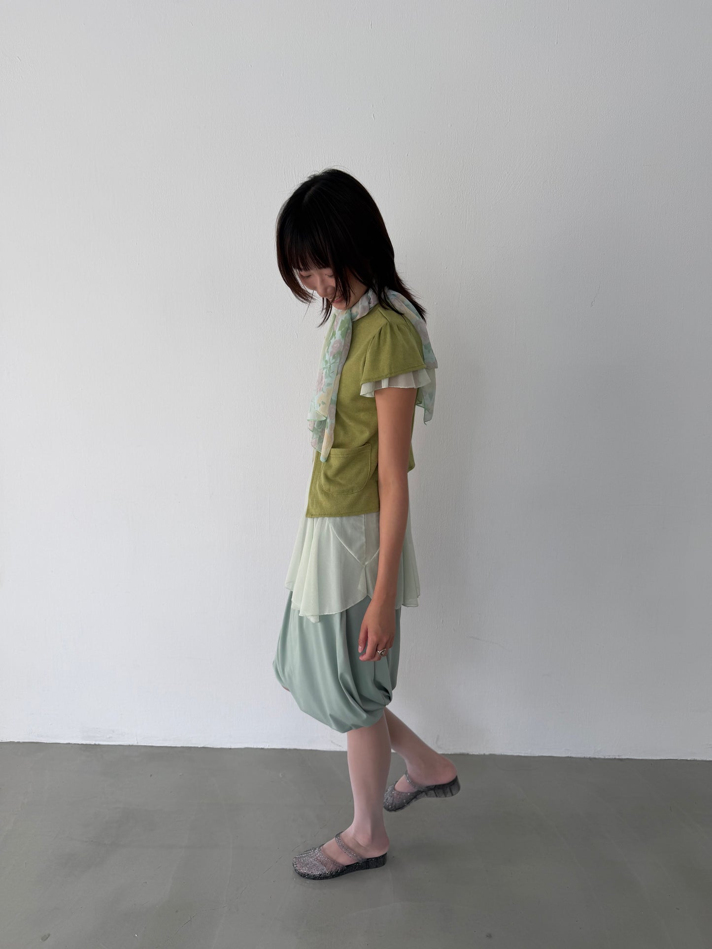 Elastic tulip midi skirt