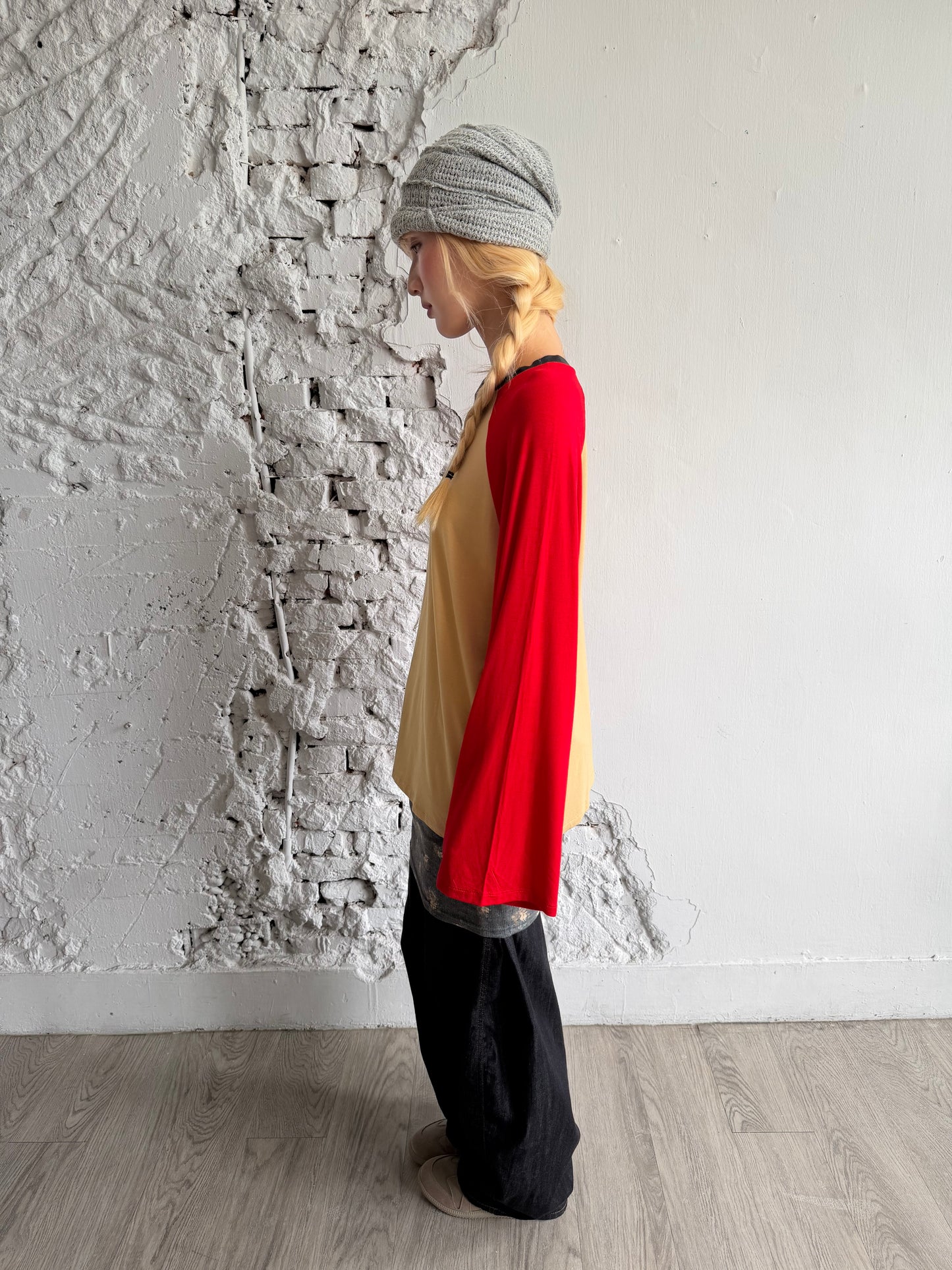 Loose-fitting patchwork long-sleeved top
