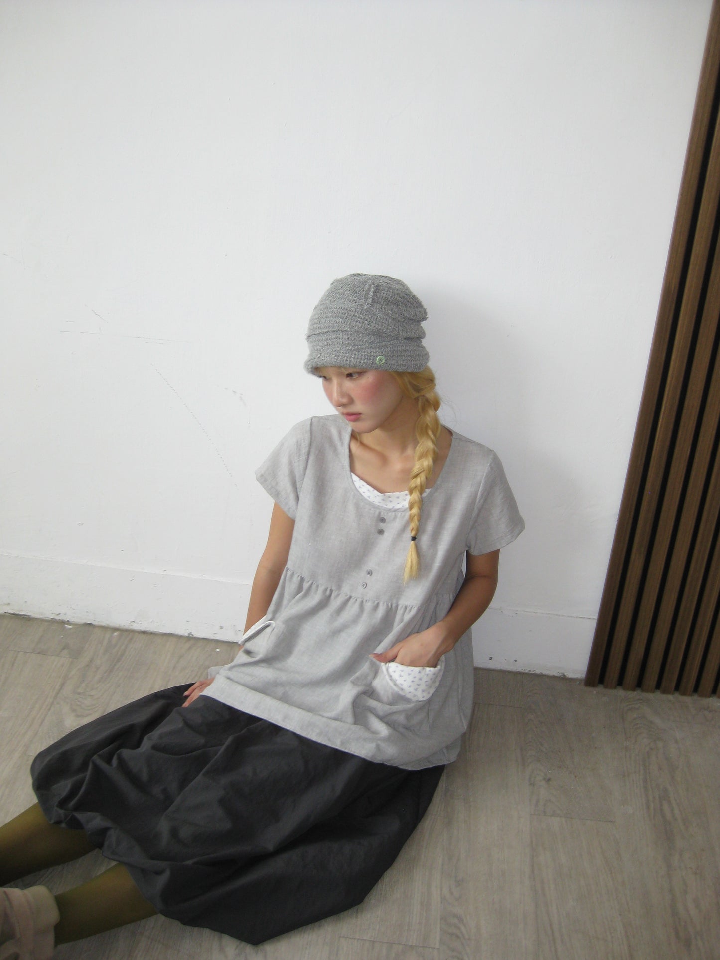 Flower button pocket top