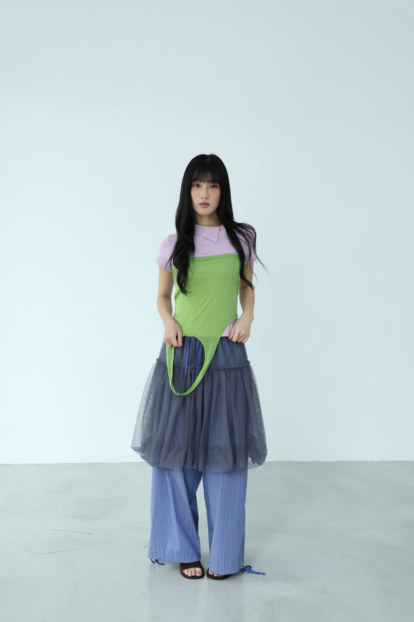 Thin halter neck vest （繞脖背心）