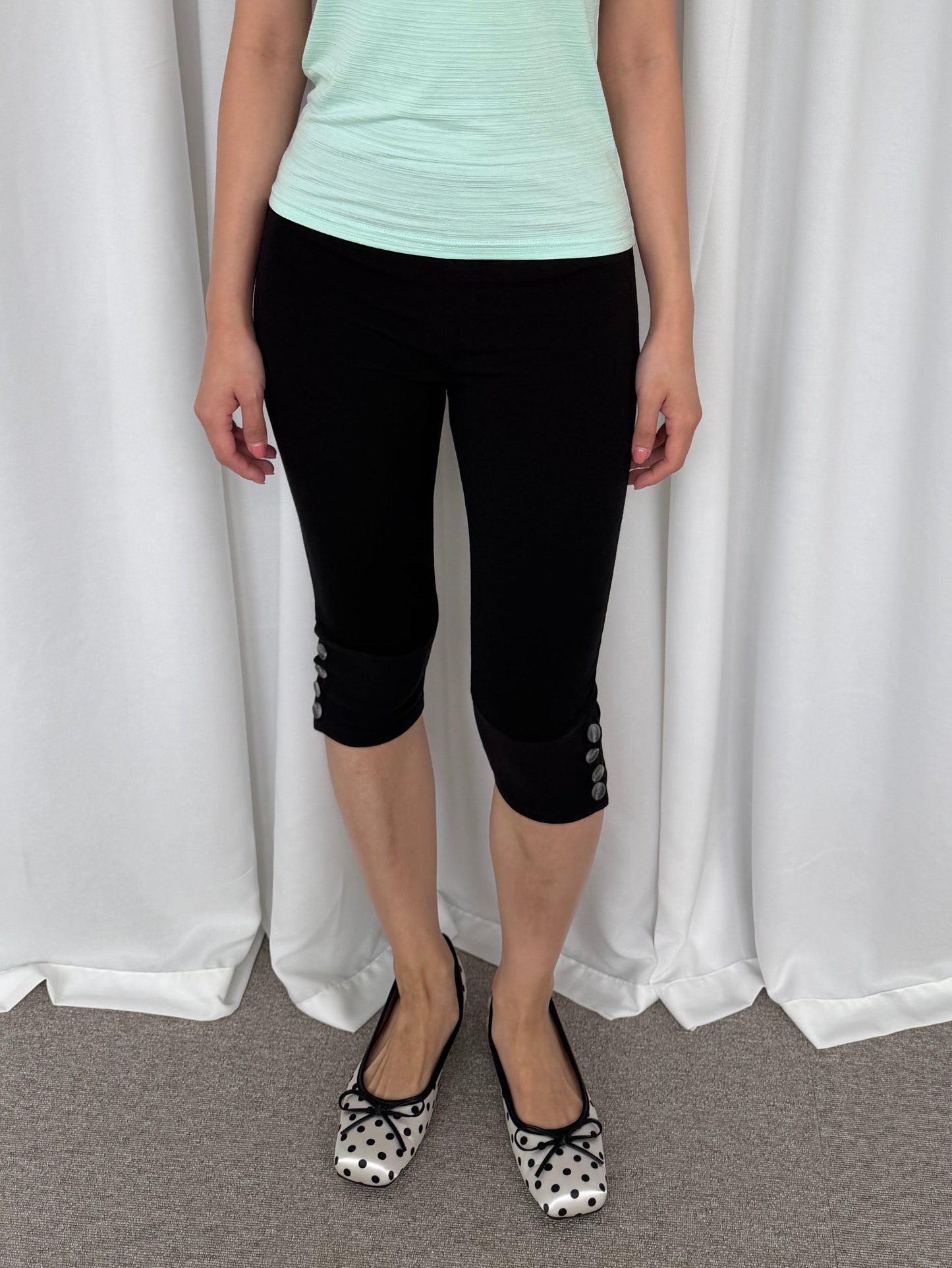 Button-Trim Capri Pants