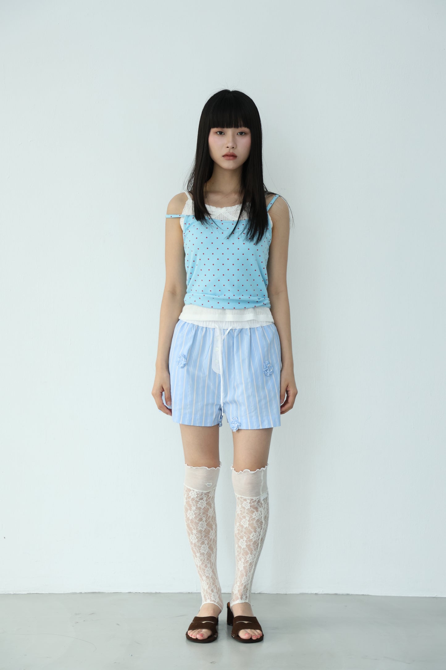 Straight stripe button shorts
