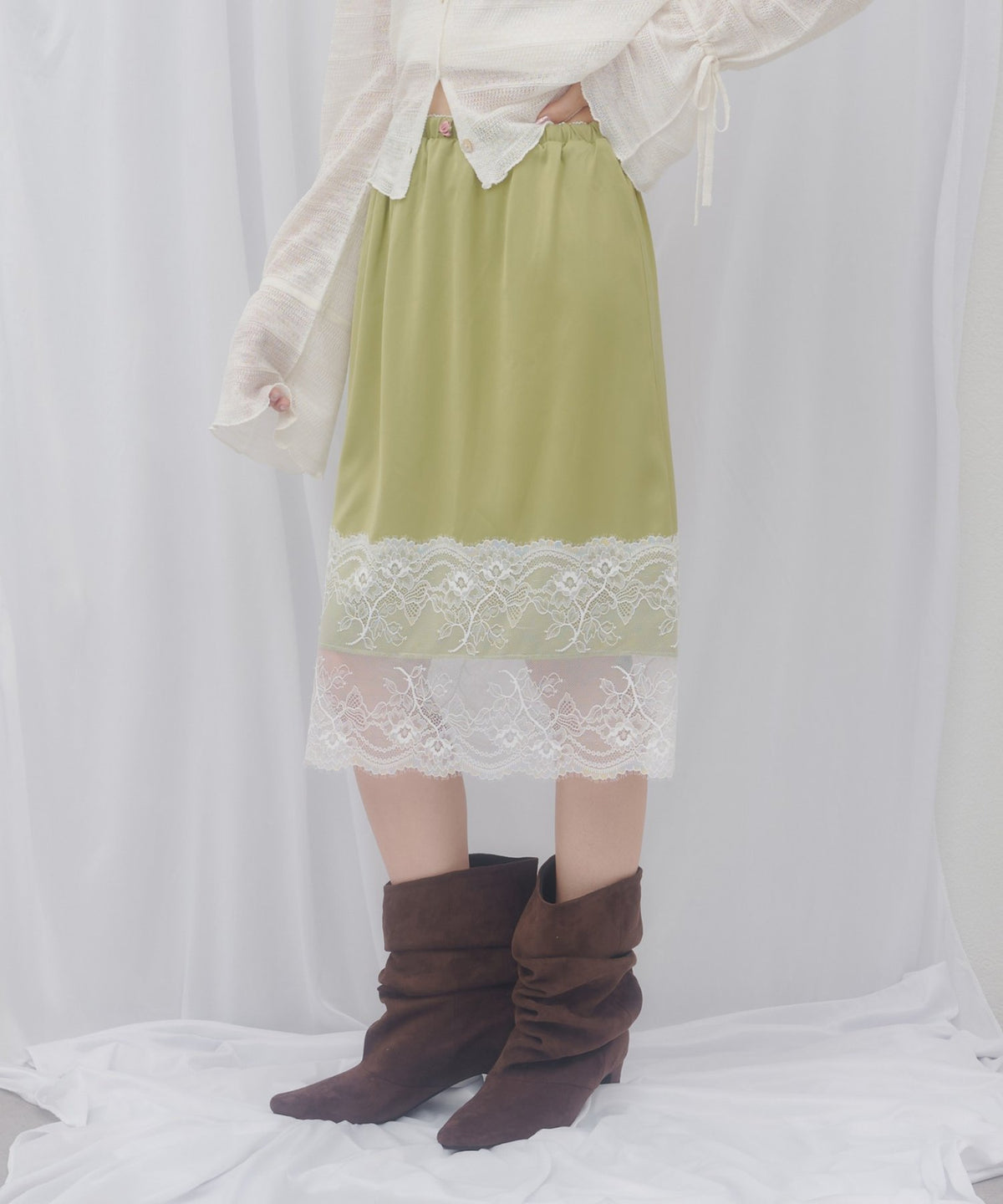 （sale 至9/21 22:00）Discoat umm. 蕾絲拼接緞面裙