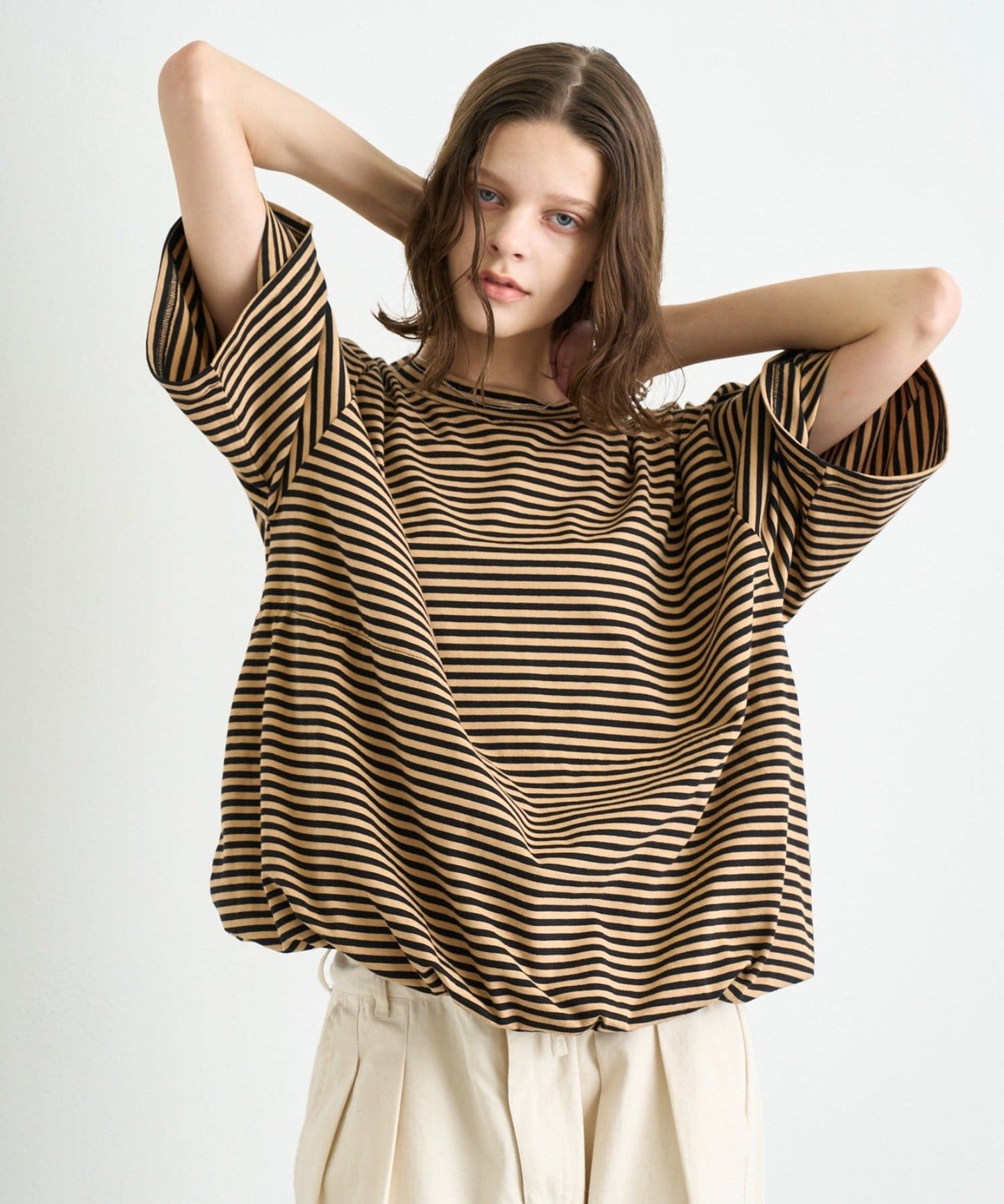 （sale 至8/23 22:00） CIAOPANIC TYPY 下擺氣球廓形寬版短袖 TEE