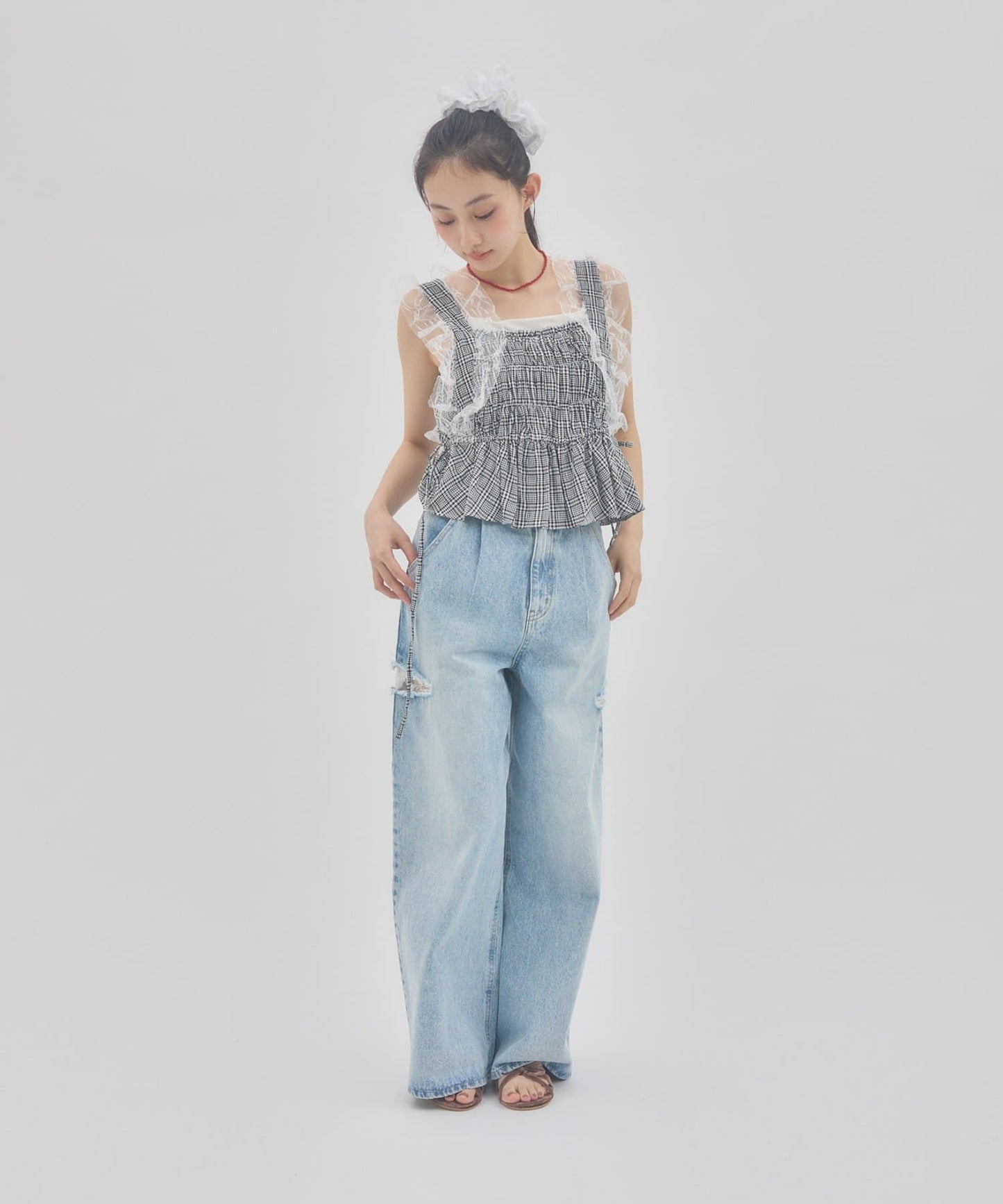 （sale 至8/23 22:00）蕾絲肩帶抓皺背心