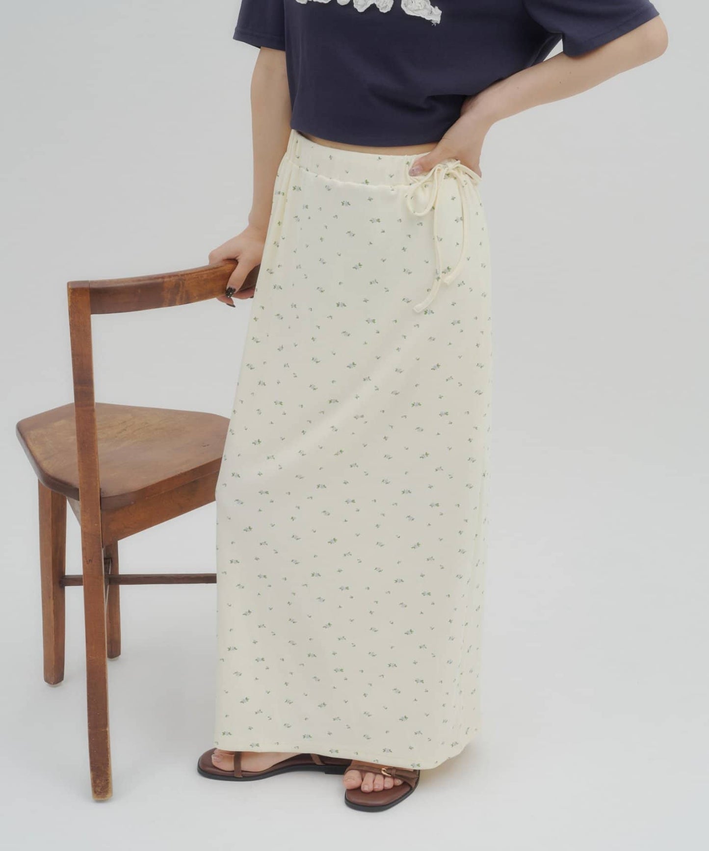 （sale 至8/23 22:00）碎花棉質直筒窄裙