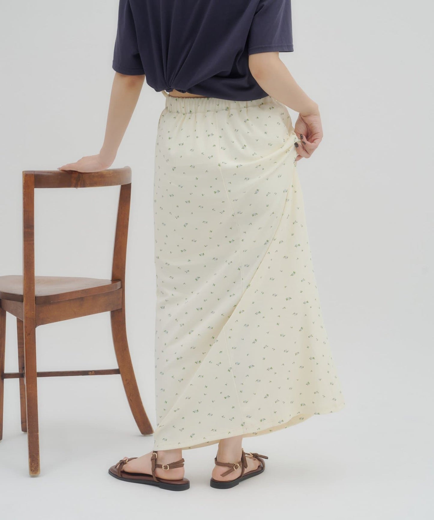 （sale 至8/23 22:00）碎花棉質直筒窄裙