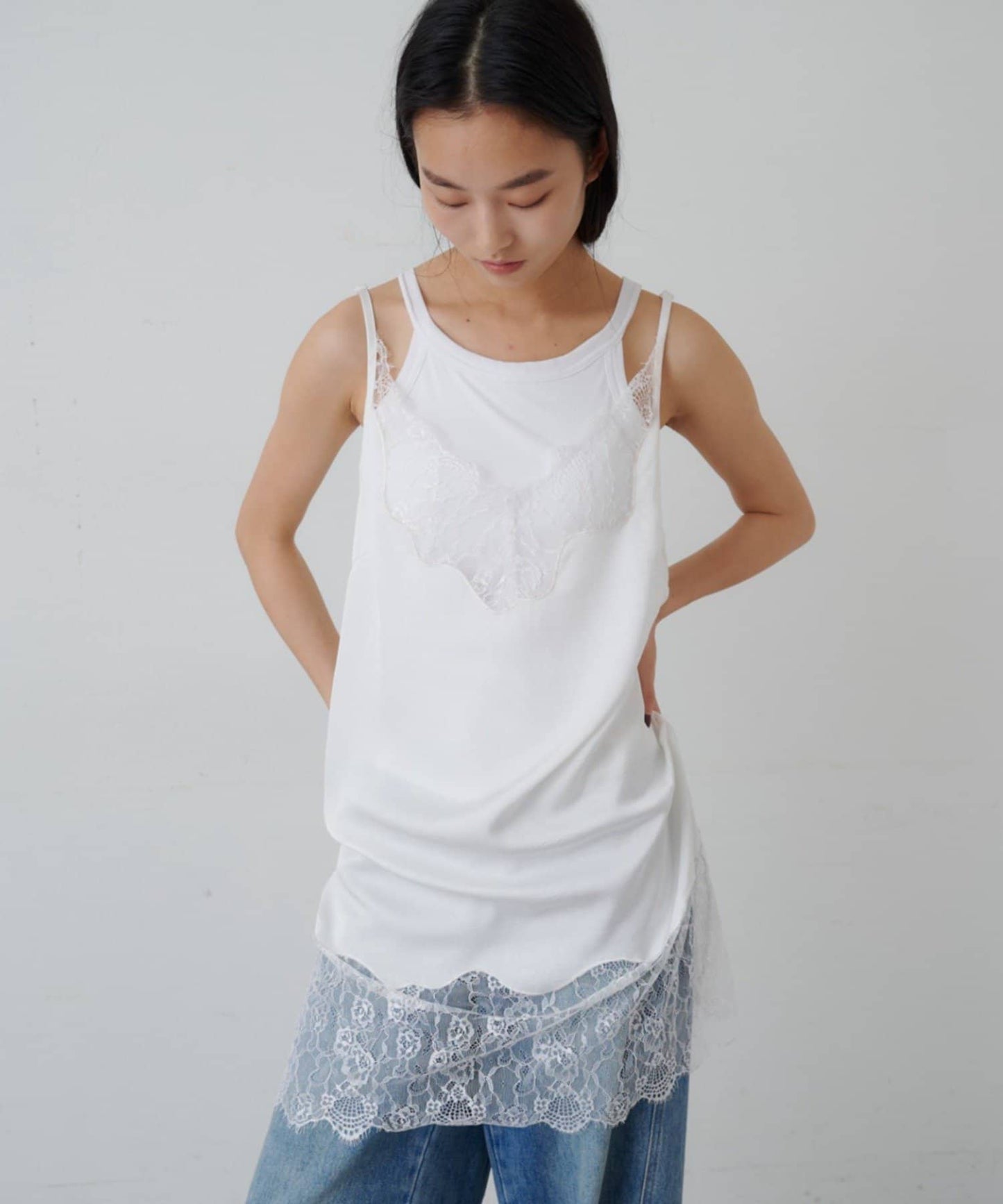 （sale 至8/23 22:00）SHENERY 蕾絲吊帶背心