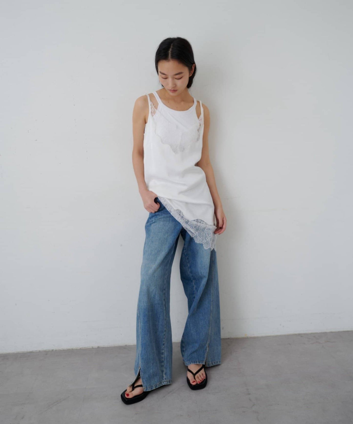 （sale 至8/23 22:00）SHENERY 蕾絲吊帶背心