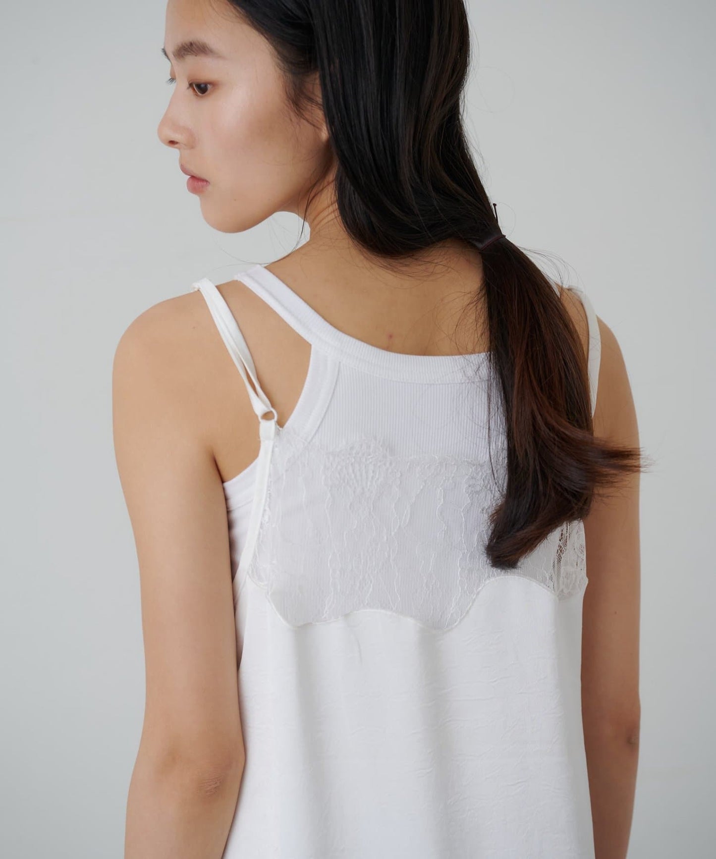 （sale 至8/23 22:00）SHENERY 蕾絲吊帶背心