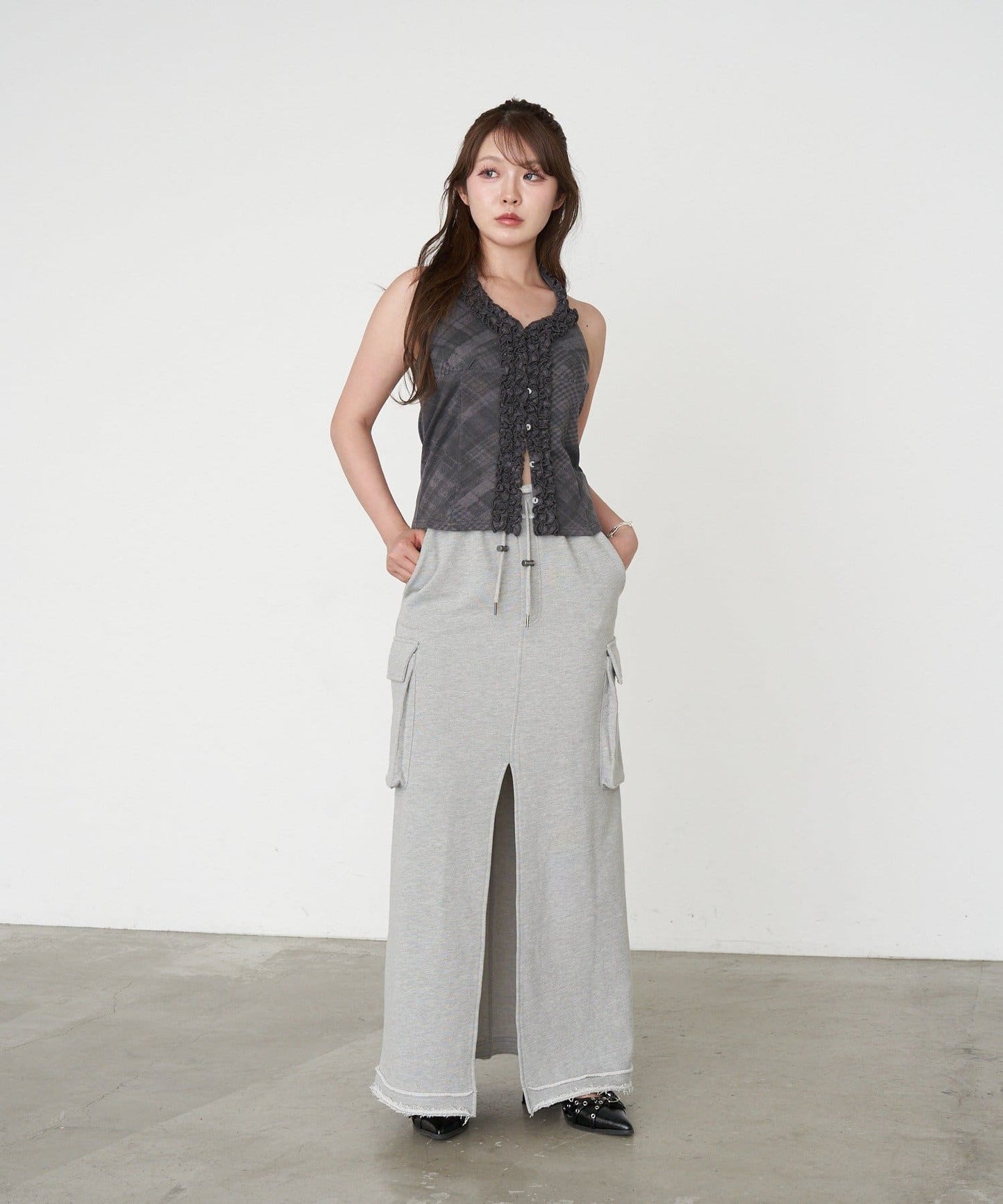 （sale 至8/23 22:00）RAY CASSIN 荷葉邊掛脖排釦上衣