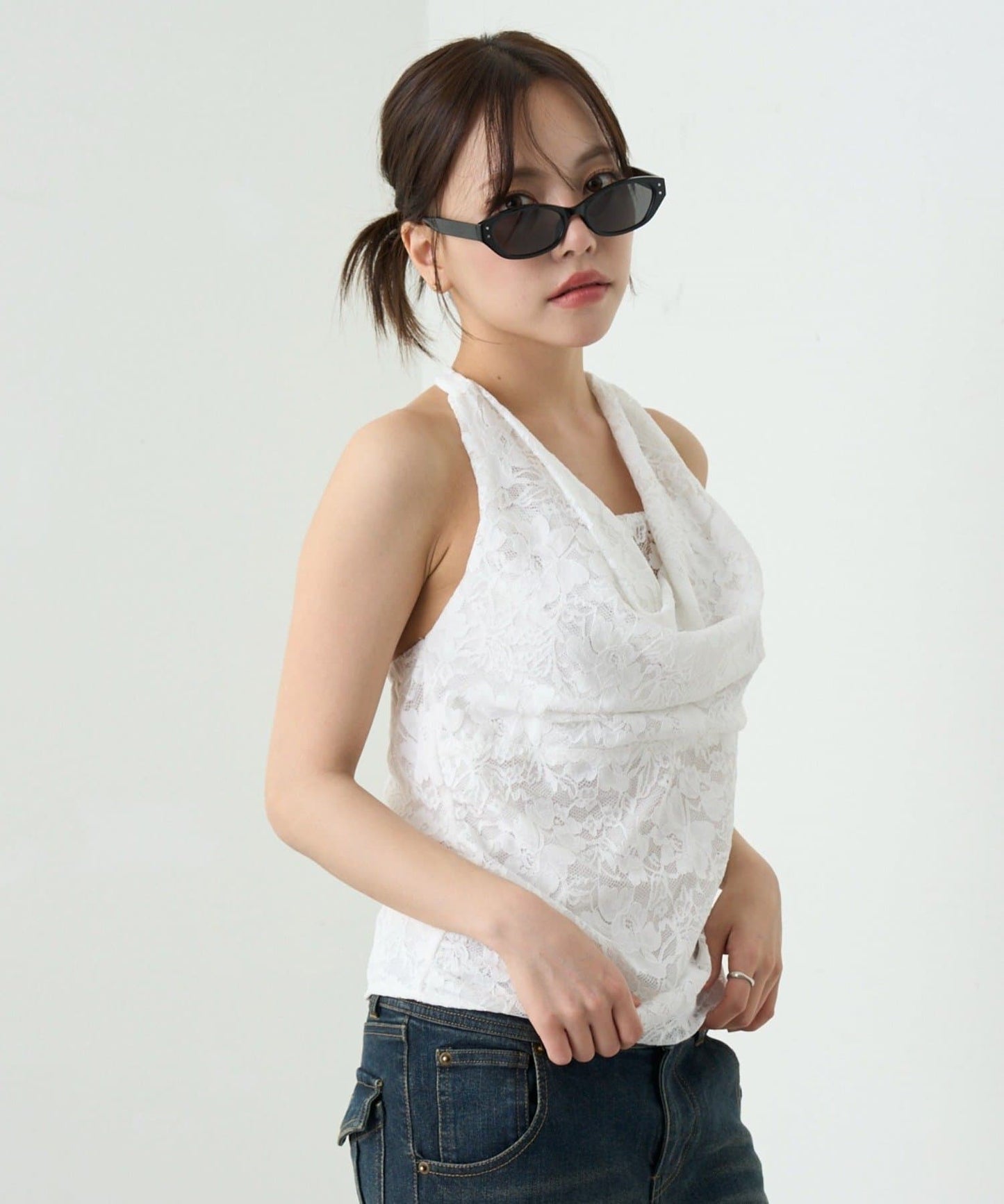 （sale 至8/23 22:00）RAY CASSIN 露背掛脖蕾絲上衣