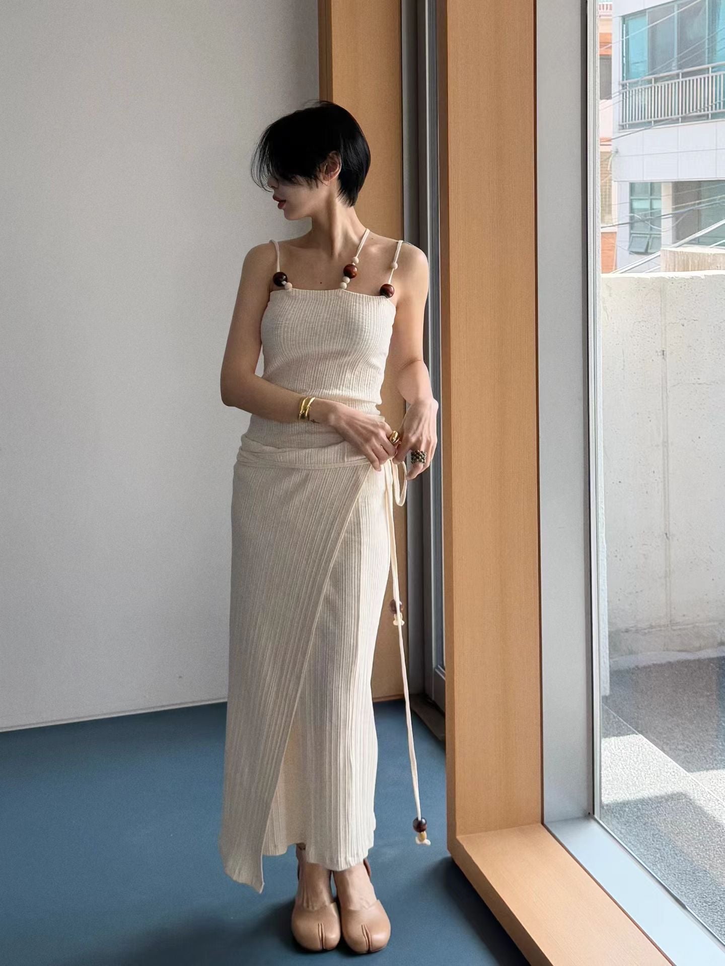 eee  wood bead sleeveless