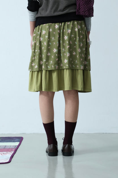 Floral layered five-quarter skirt