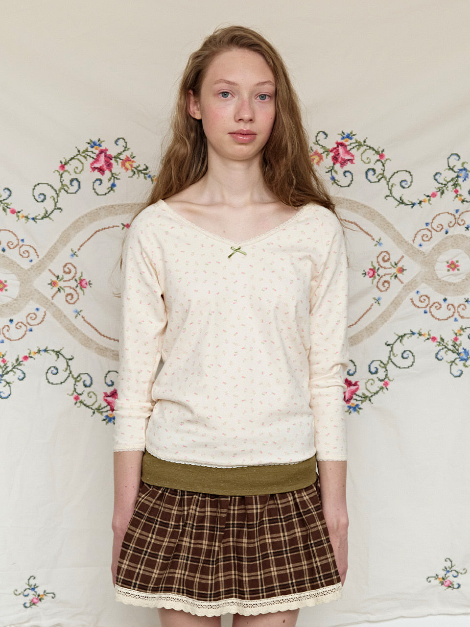FUN FROM FUN Soft Flower Tee, Cream