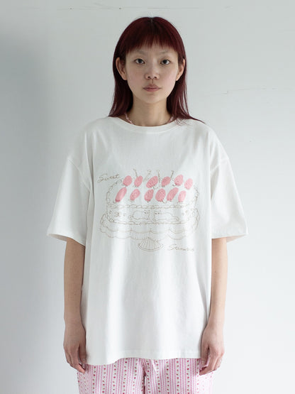 FUN FROM FUN Strawberry Cake Tee, White