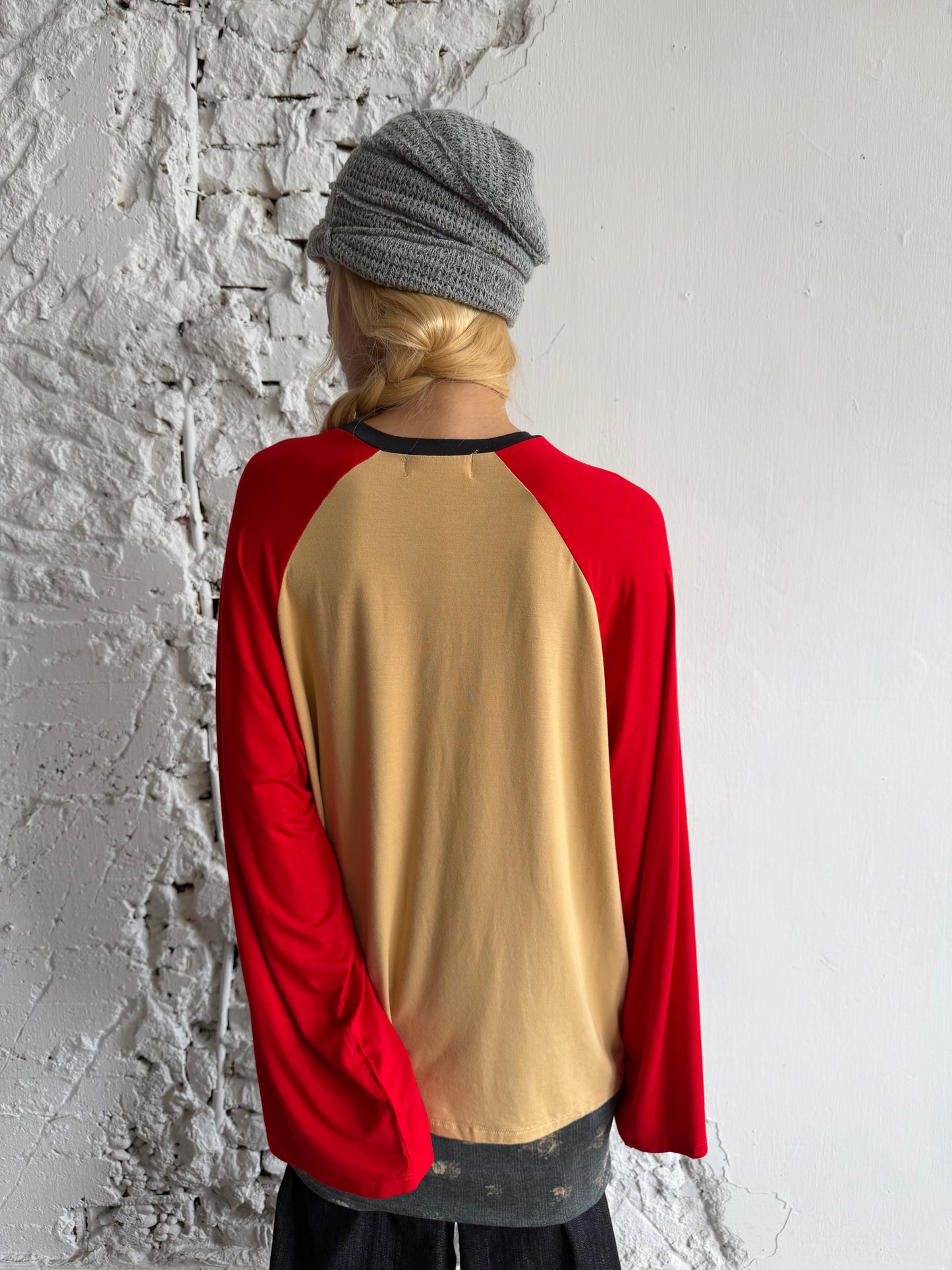 Loose-fitting patchwork long-sleeved top