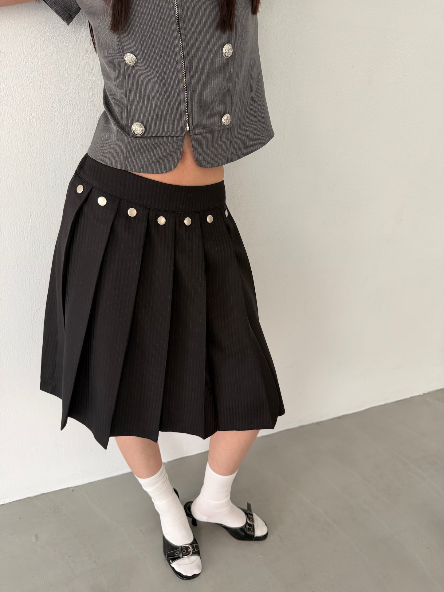 Studded striped suit pleated skirt