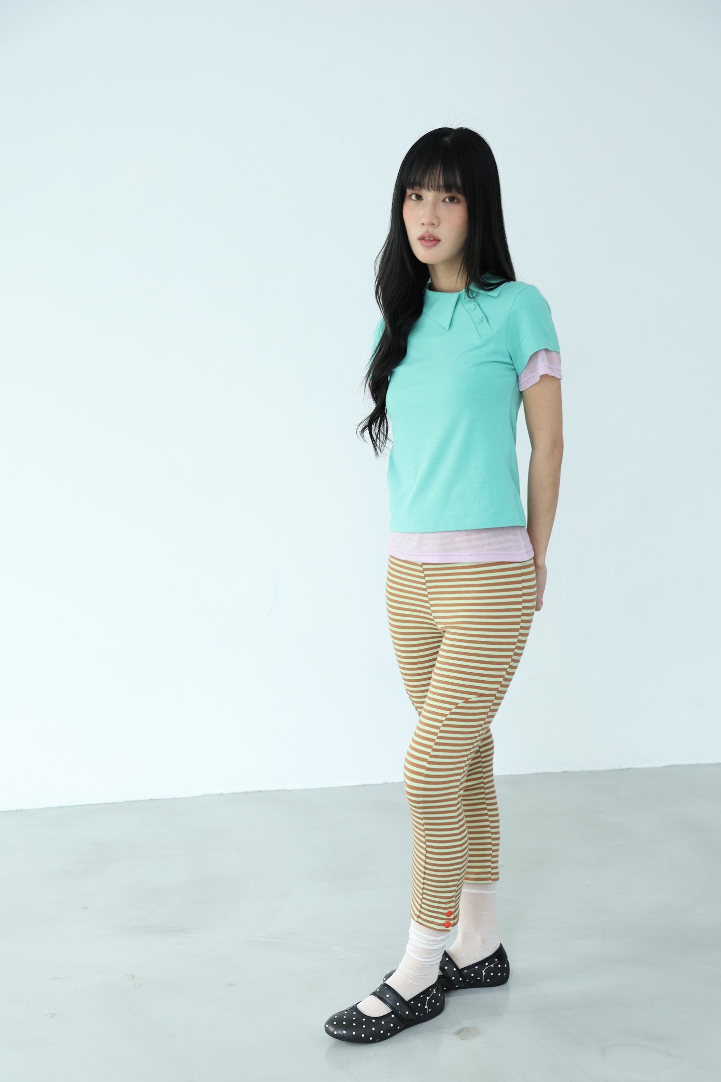 Button-up striped cropped trousers