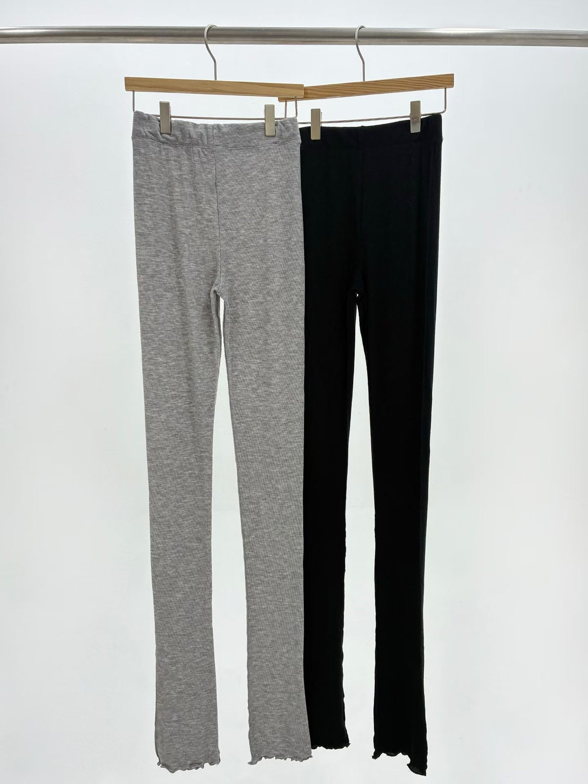 Piping Detail Stretch Leggings