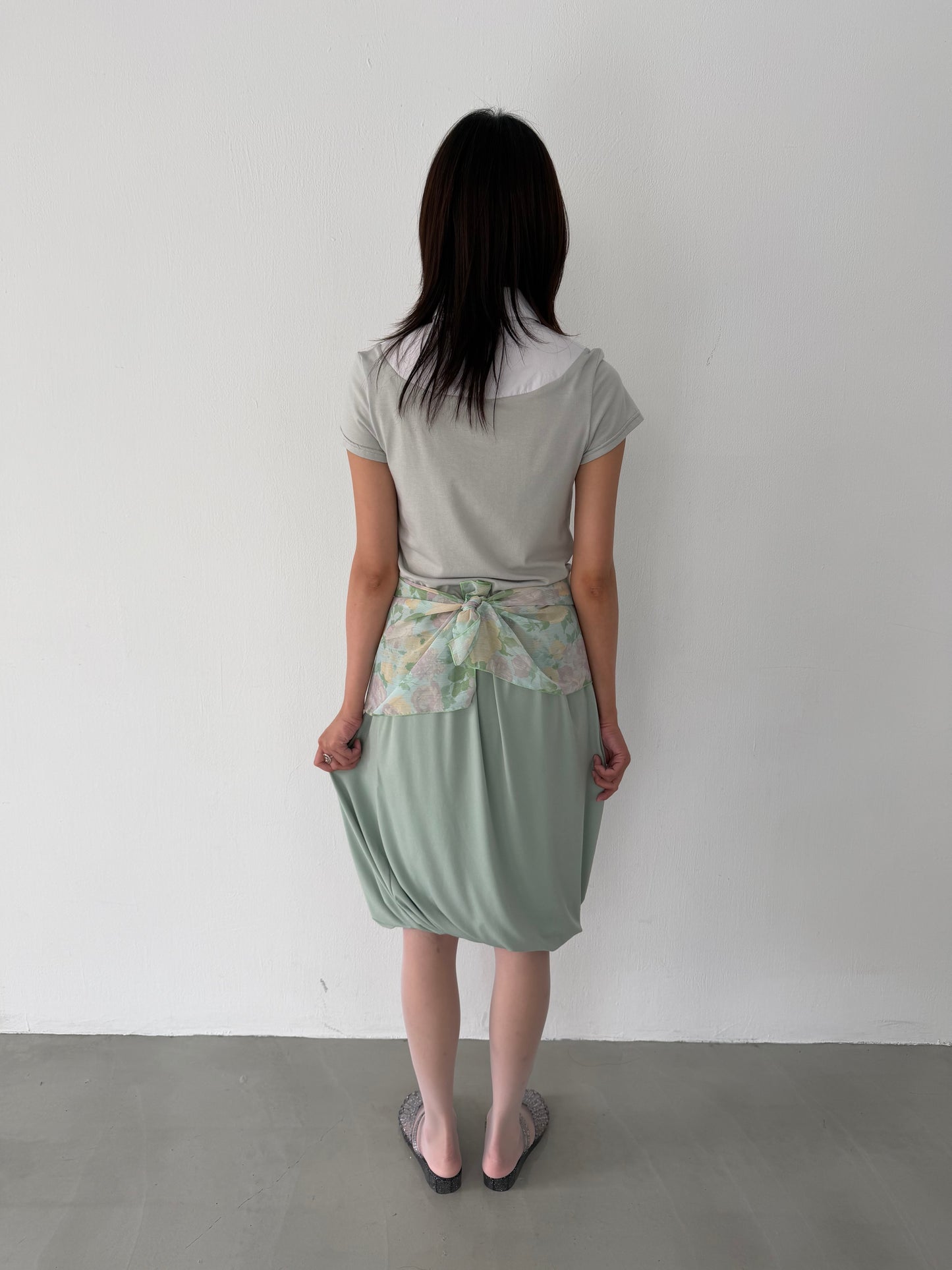 Elastic tulip midi skirt
