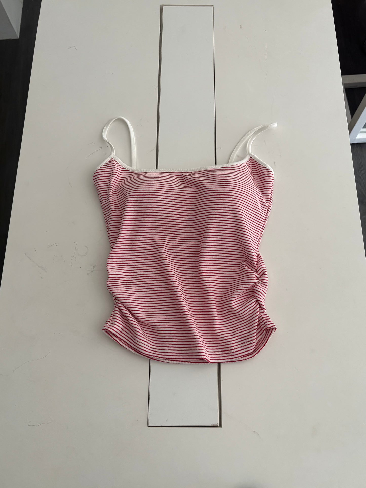 Thin-shouldered striped bra top