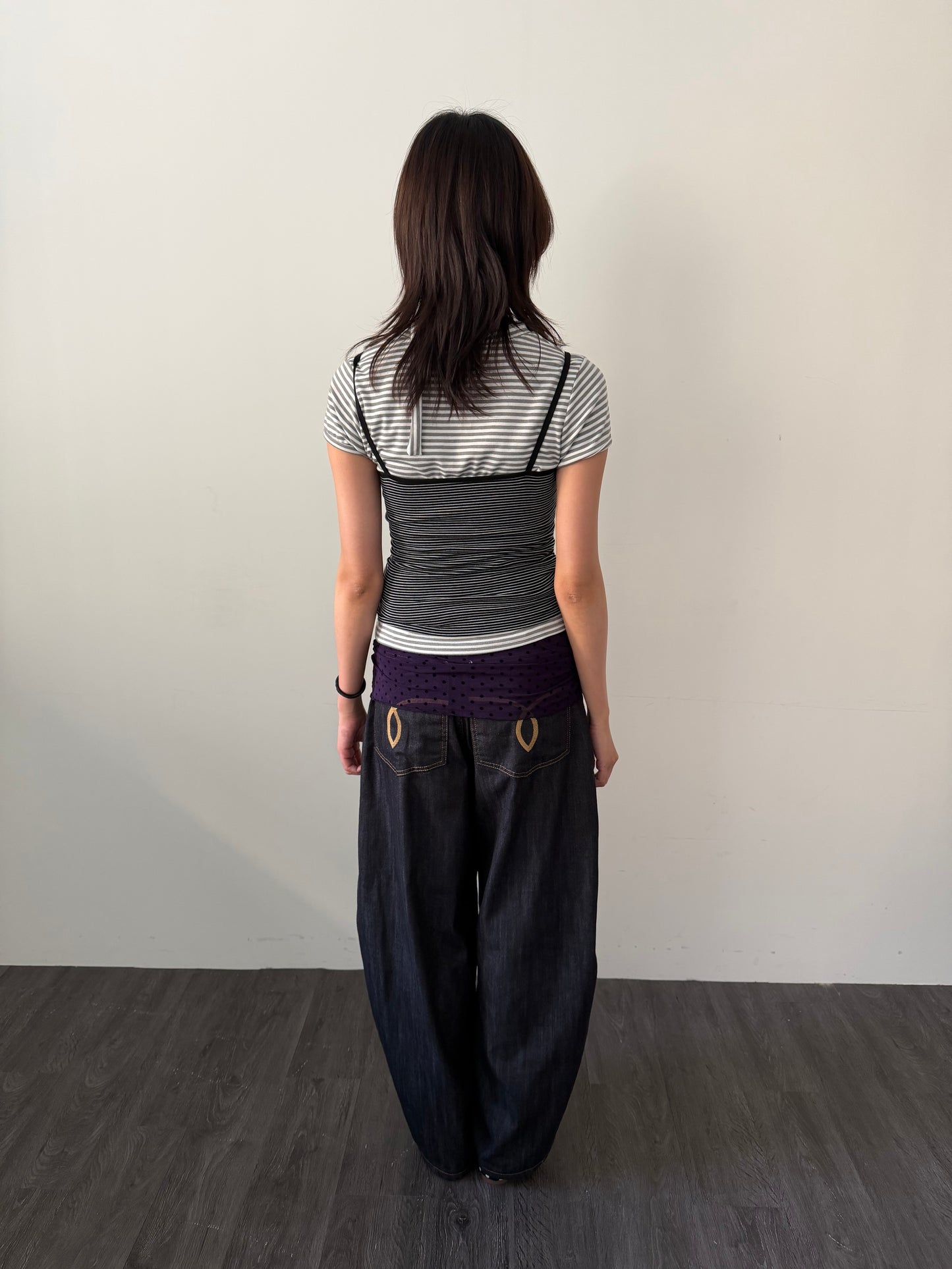 Thin-shouldered striped bra top