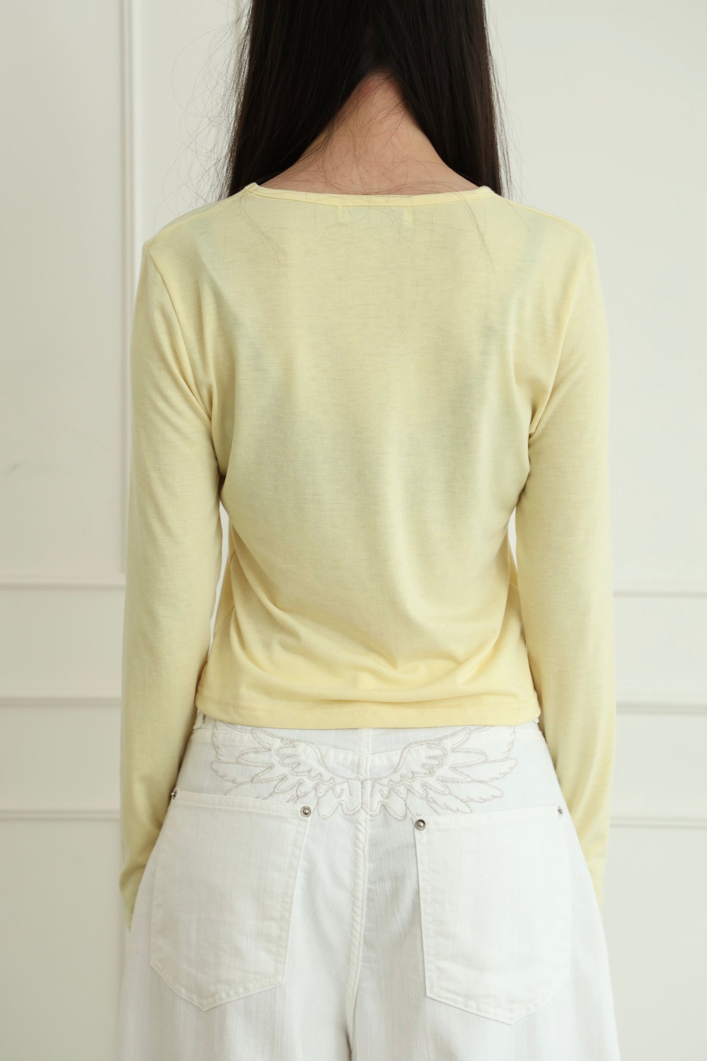 Skin-friendly long-sleeved inner top