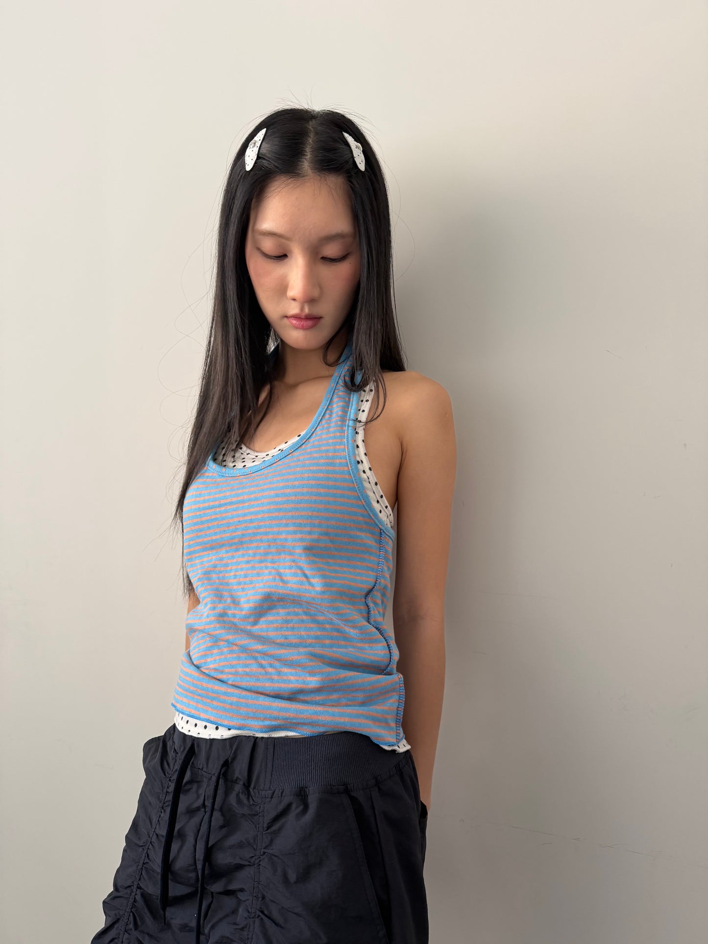 圓點條紋掛脖上衣