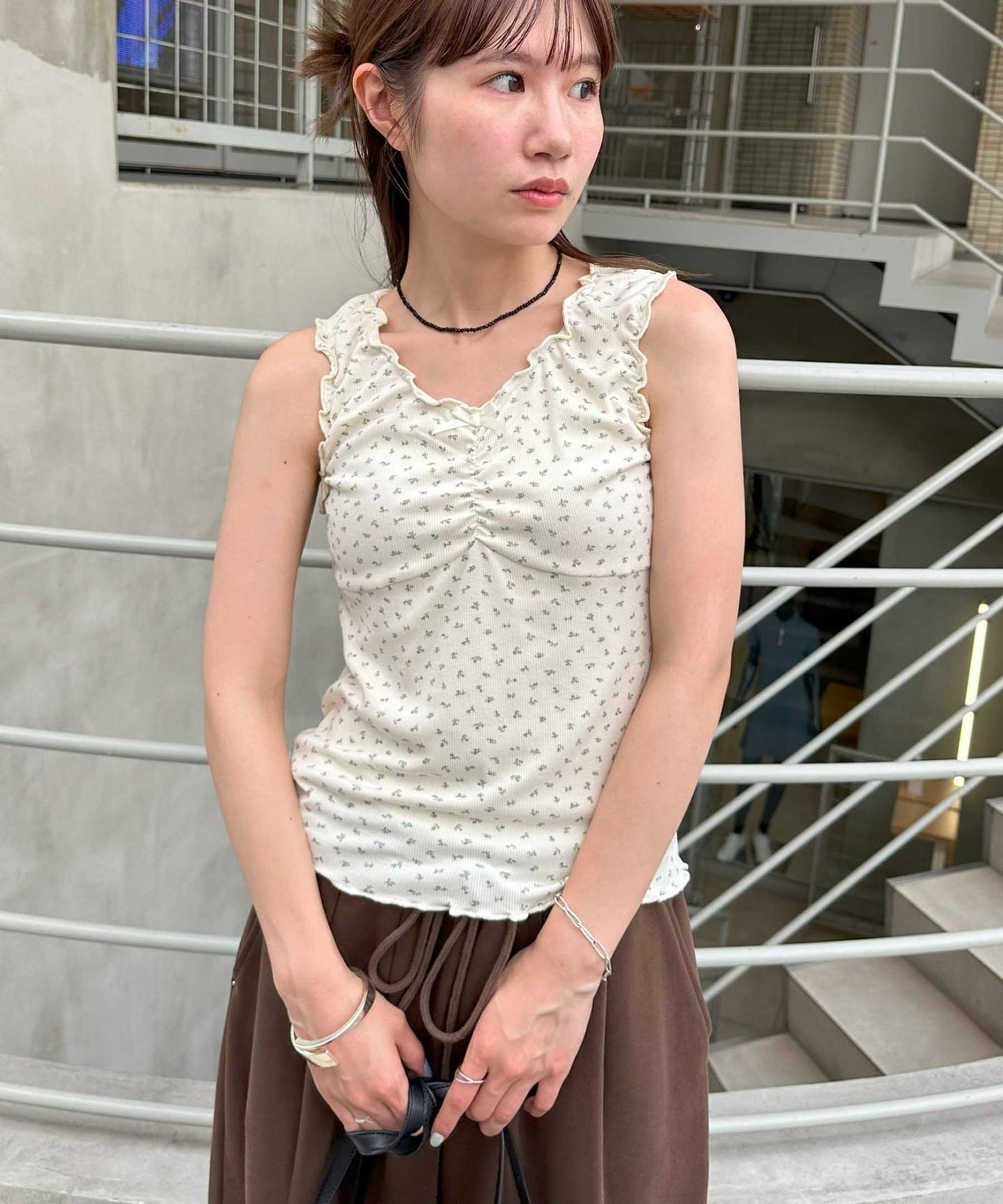Discoat umm 碎花/點點背心