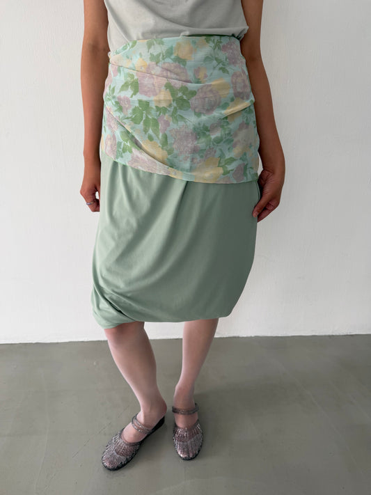 Elastic tulip midi skirt