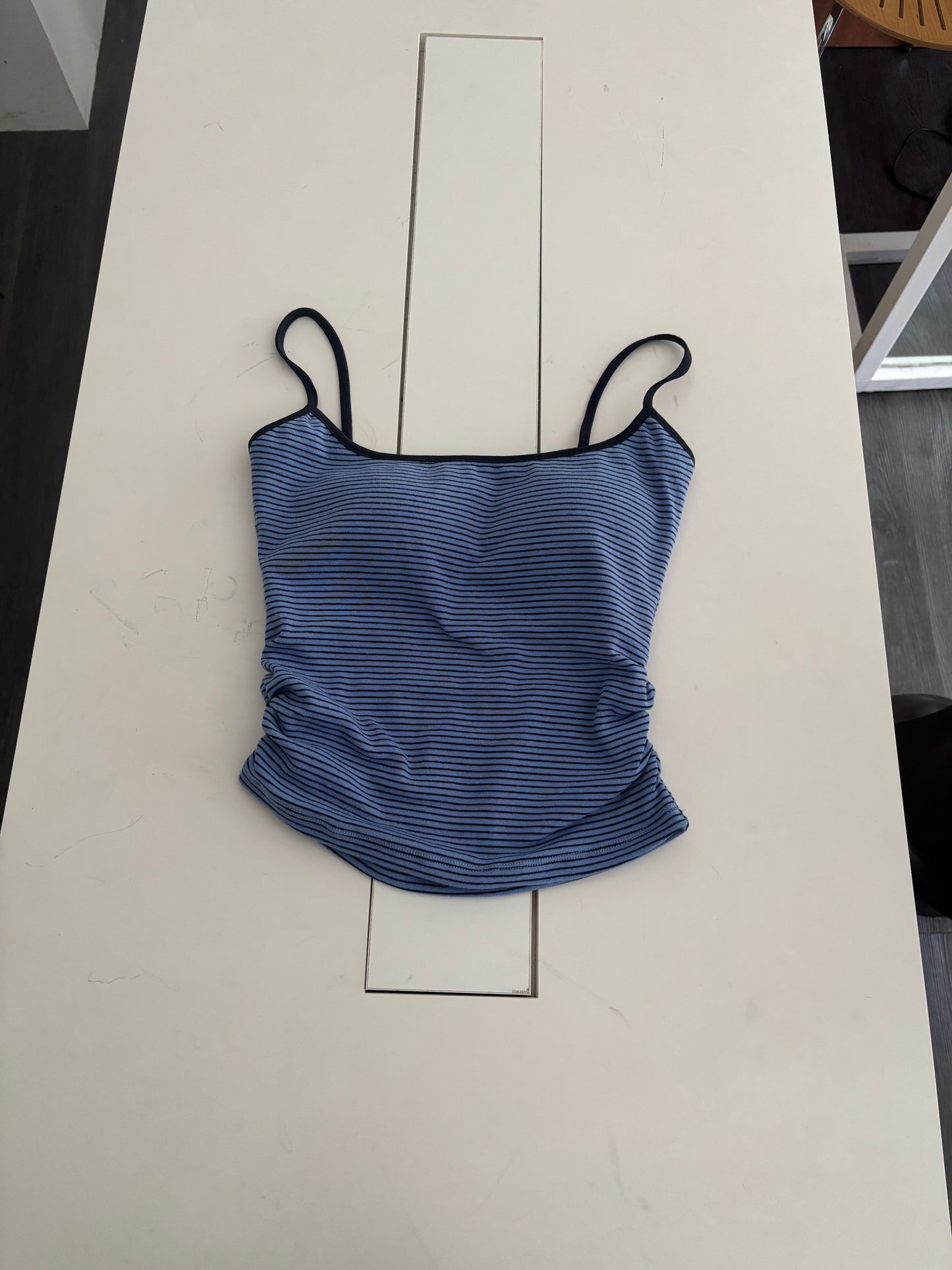 Thin-shouldered striped bra top