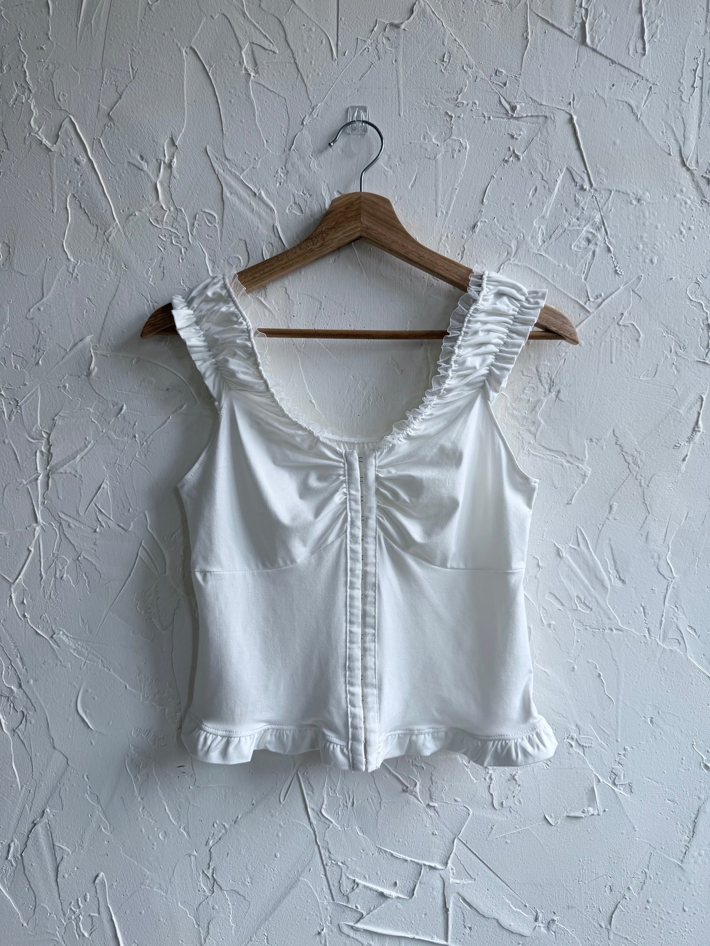 Elastic ruched lace top