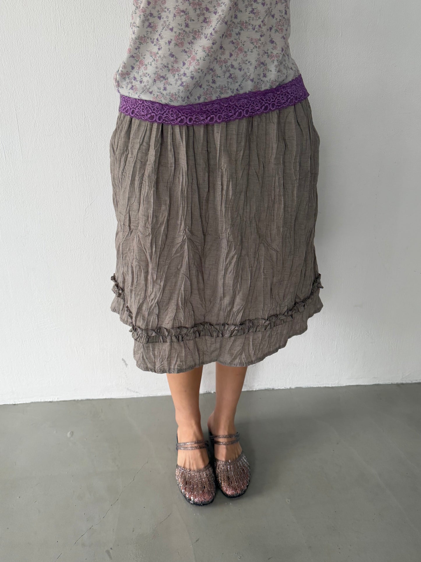 Naturally wrinkled midi skirt