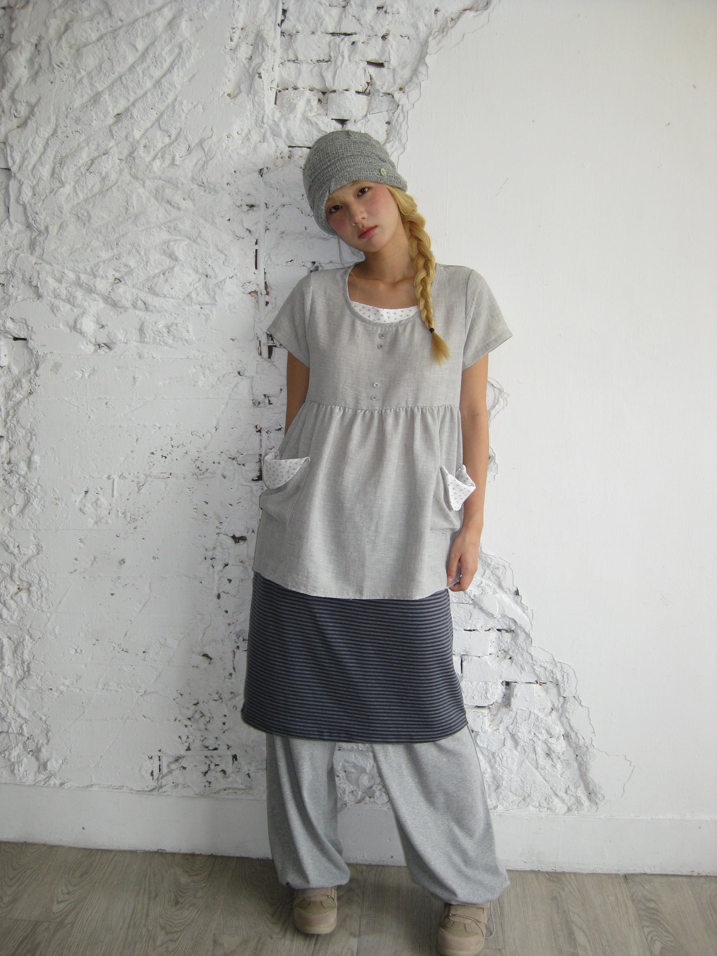 Flower button pocket top