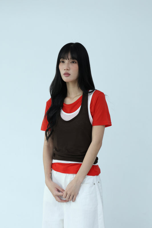 Thin short-sleeved top
