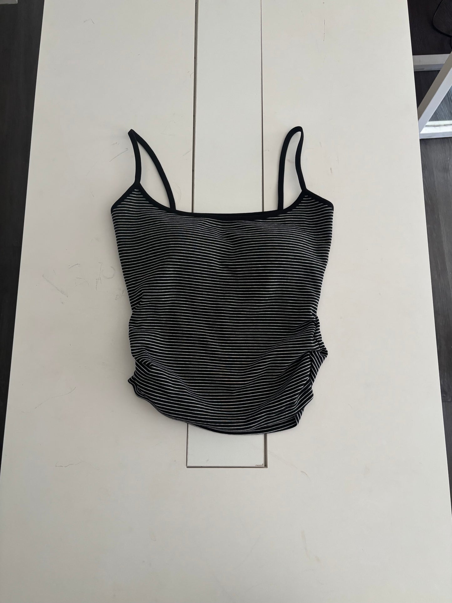 Thin-shouldered striped bra top