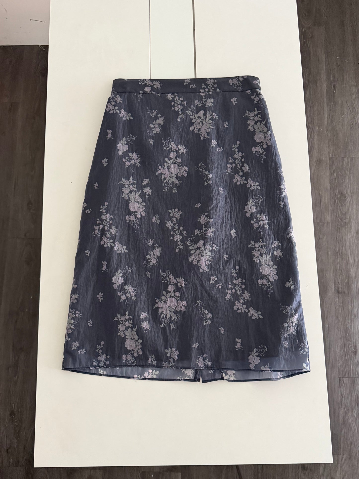 Sheer floral straight skirt