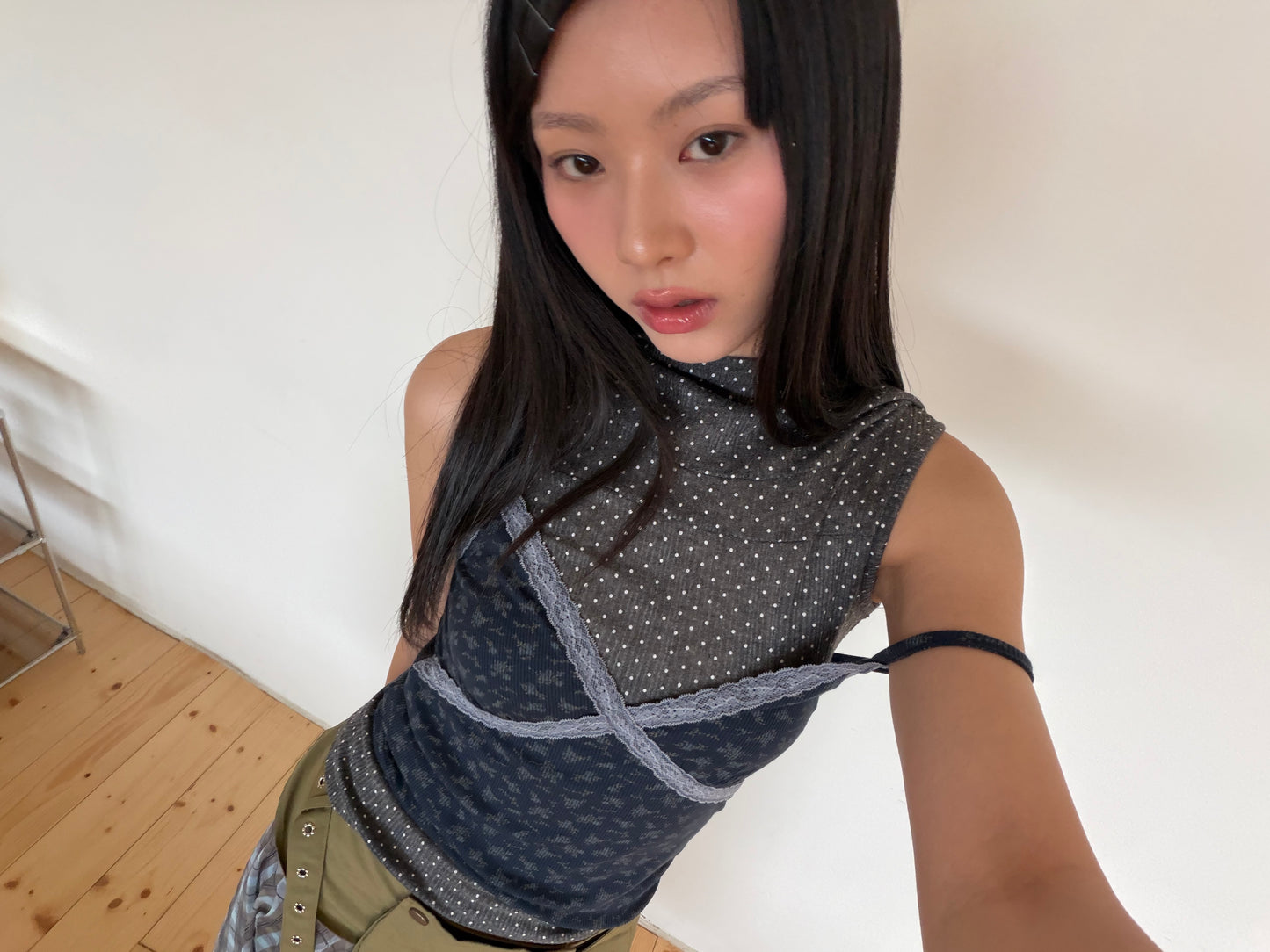 レトロ花柄レースベスト